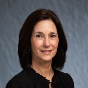 Tracie Sturm headshot